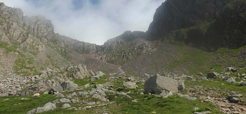 Scafell Pike scrambling section image